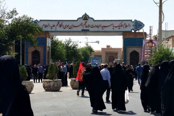 اربعین است و جهان یکسره هیأت شده است