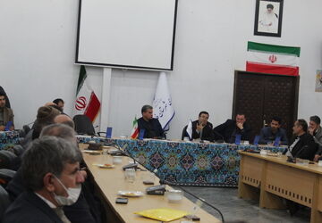 نشست احزاب شهرستان فاروج با فرماندار با موضوع انتخابات شورای اسلامی شهر