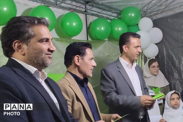 آموزش میهن‌پرستی در میدان عمل؛ روایت آموزش و پرورش از حضور دانش‌آموزان در تجمعات