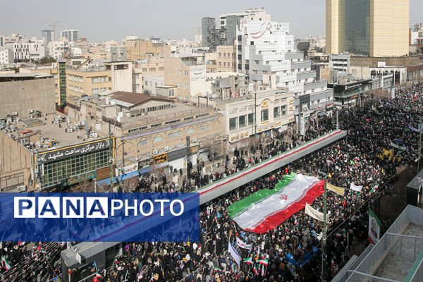 شکوه 22 بهمن مشهد مقدس از نمای هوایی