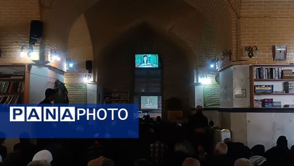 نماز جمعه در آخرین جمعه ماه رمضان در نیشابور 