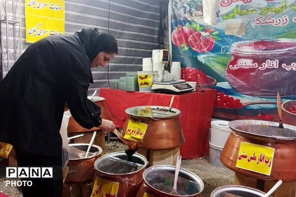 جشنواره گلاب گیری میناب با عطر شهدا 