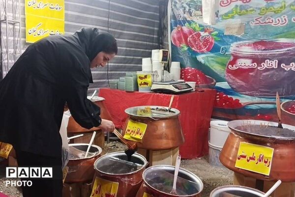 جشنواره گلاب گیری میناب با عطر شهدا 