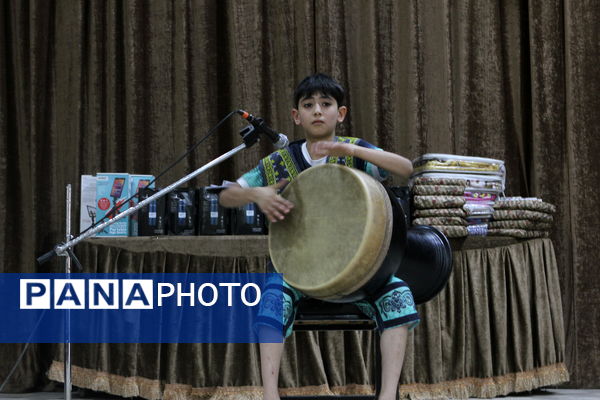 برگزاری مراسم تجلیل از دانش‌آموز خبرنگاران پانا و رتبه‌های برتر استانی فرهنگی و هنری در کاشان