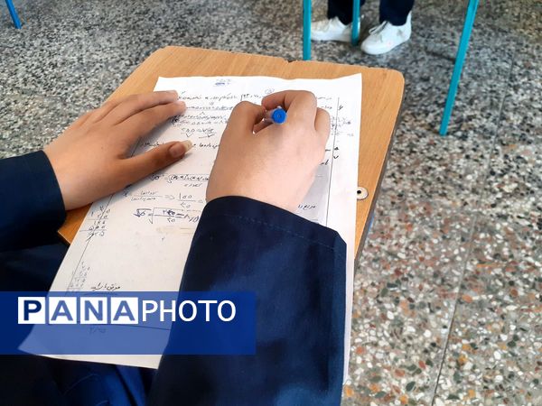 رقابت دانش‌آموزان خانمیرزا در امتحانات نهایی