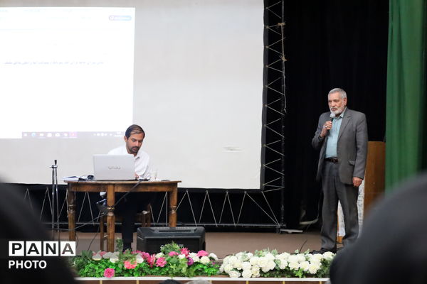 جلسه هم اندیشی مسئولان جوامع فرهنگی قرآنی