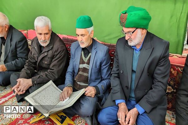 جزء خوانی قرآن در ماه مبارک رمضان  مسجد جامع شهر بار نیشابور 