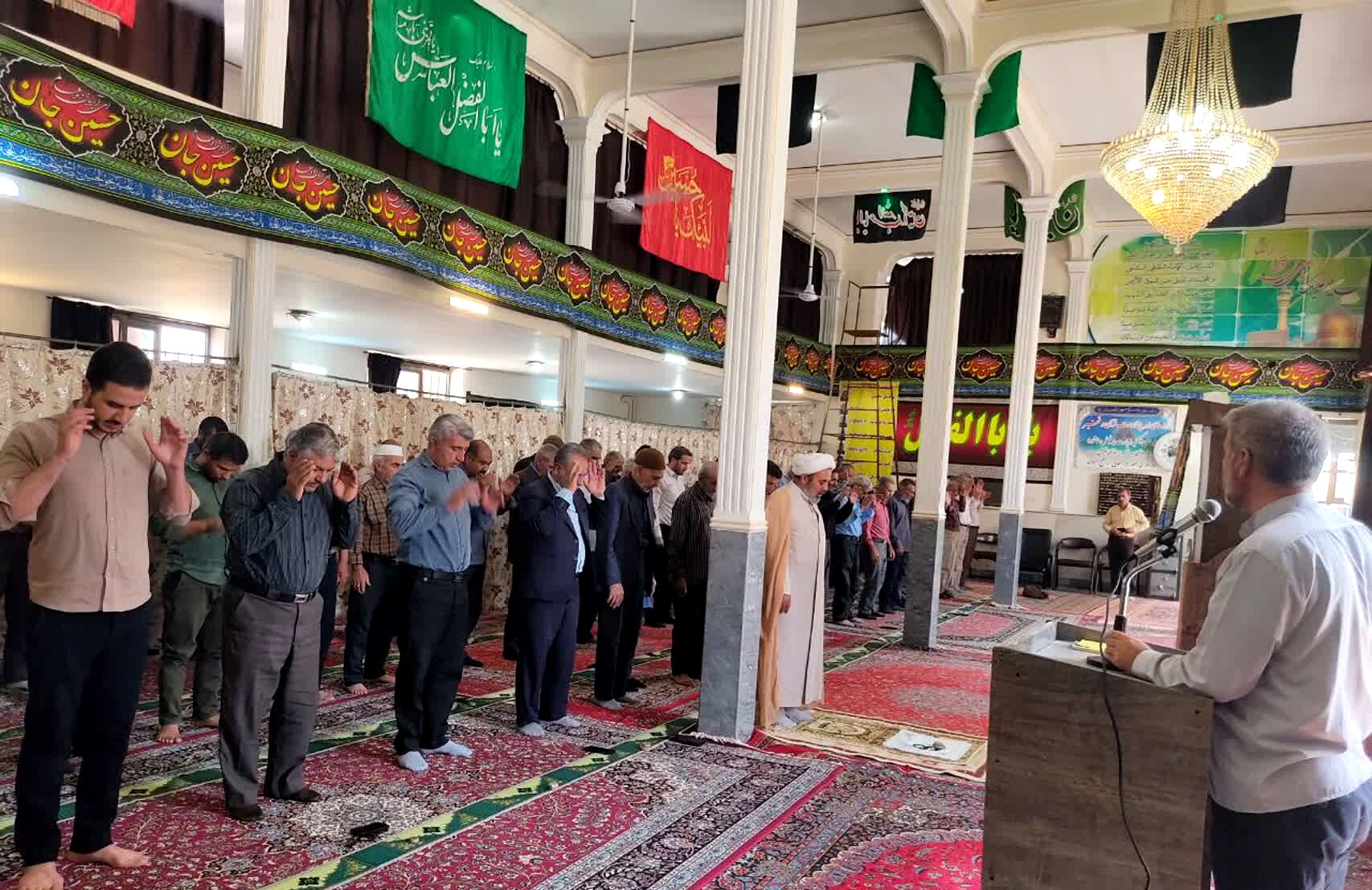 نماز جمعه در شهر تیتکانلو