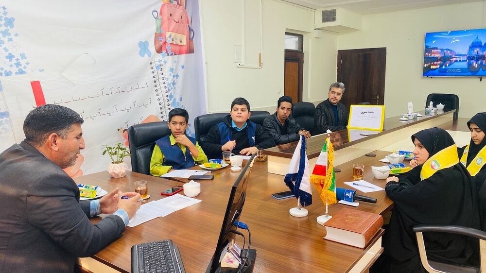 نشست مشترک اداره آب و خبرنگاران پانای باخرز با محوریت جشنواره «نخستین واژه آب»