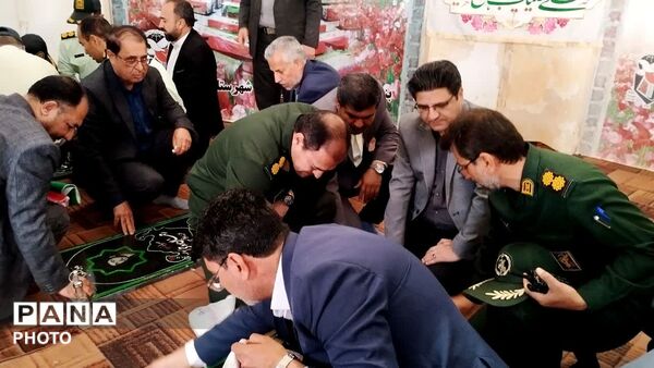 عطر افشانی مزار شهدای مسجد جامع شهر کلات