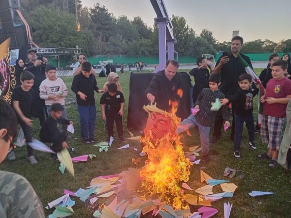 اجتماع بزرگ کودک و نوجوانان در پارک ملت مشهد مقدس