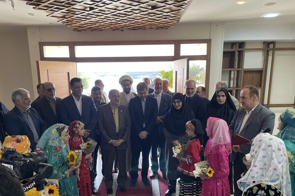وزیر آموزش و پرورش وارد اصفهان شد