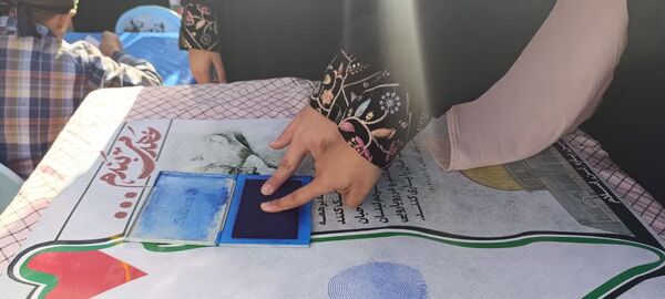 خروش استکبار ستیزی دانش‌آموزان شیرازی