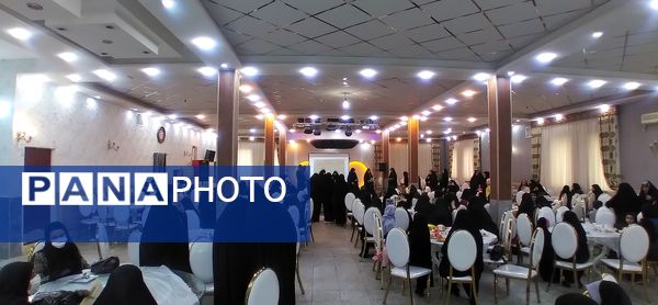 تجلی آوای وحی در آیین تجلیل از برگزیدگان مسابقات قرآن و عترت بسیج ملایر