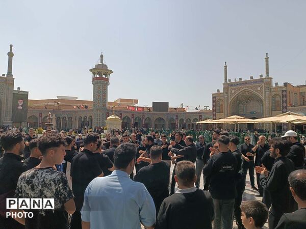 عزاداری زائران حرم حضرت معصومه(س) در روز اربعین