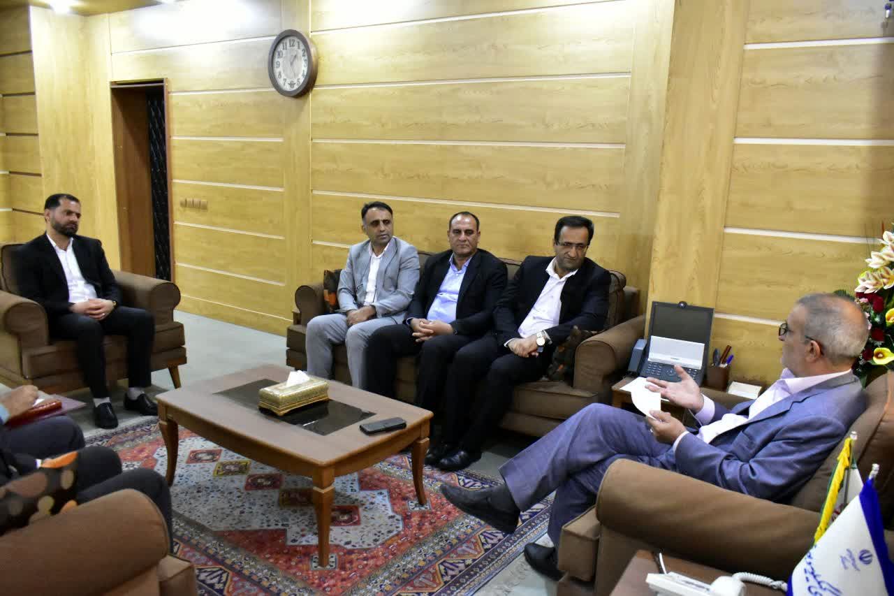 همه برای توسعه آموزش و پرورش تلاش کنیم