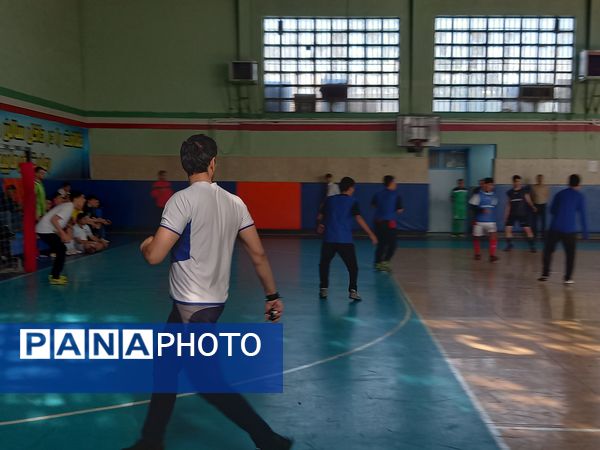 برگزاری مسابقه‌ فوتسال دانش‌آموزی توسط دبیرستان شاهد مهدیون