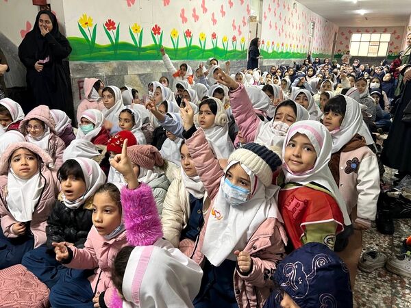 مراسم جشن بعثت در دبستان المهدی ناحیه دو کرج 