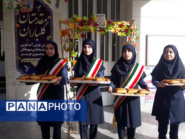 طلوعی تازه برای دانش‌آموزان دبیرستان مصلی نژاد حضرت زهرا در اول مهر