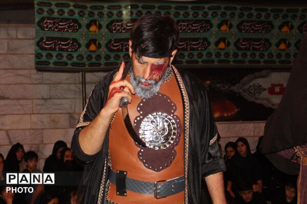 شکوه حماسه عاشورا در اجرای تئاتر شهادت حضرت امام حسین(ع) در نظرآباد