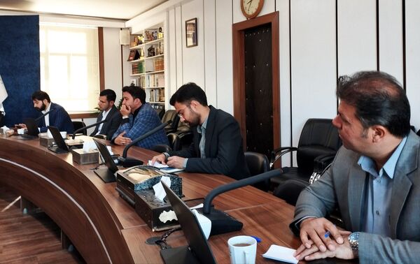 نشست هم‌اندیشی کارشناسان روابط عمومی با مدیر کل آموزش و پرورش خراسان رضوی