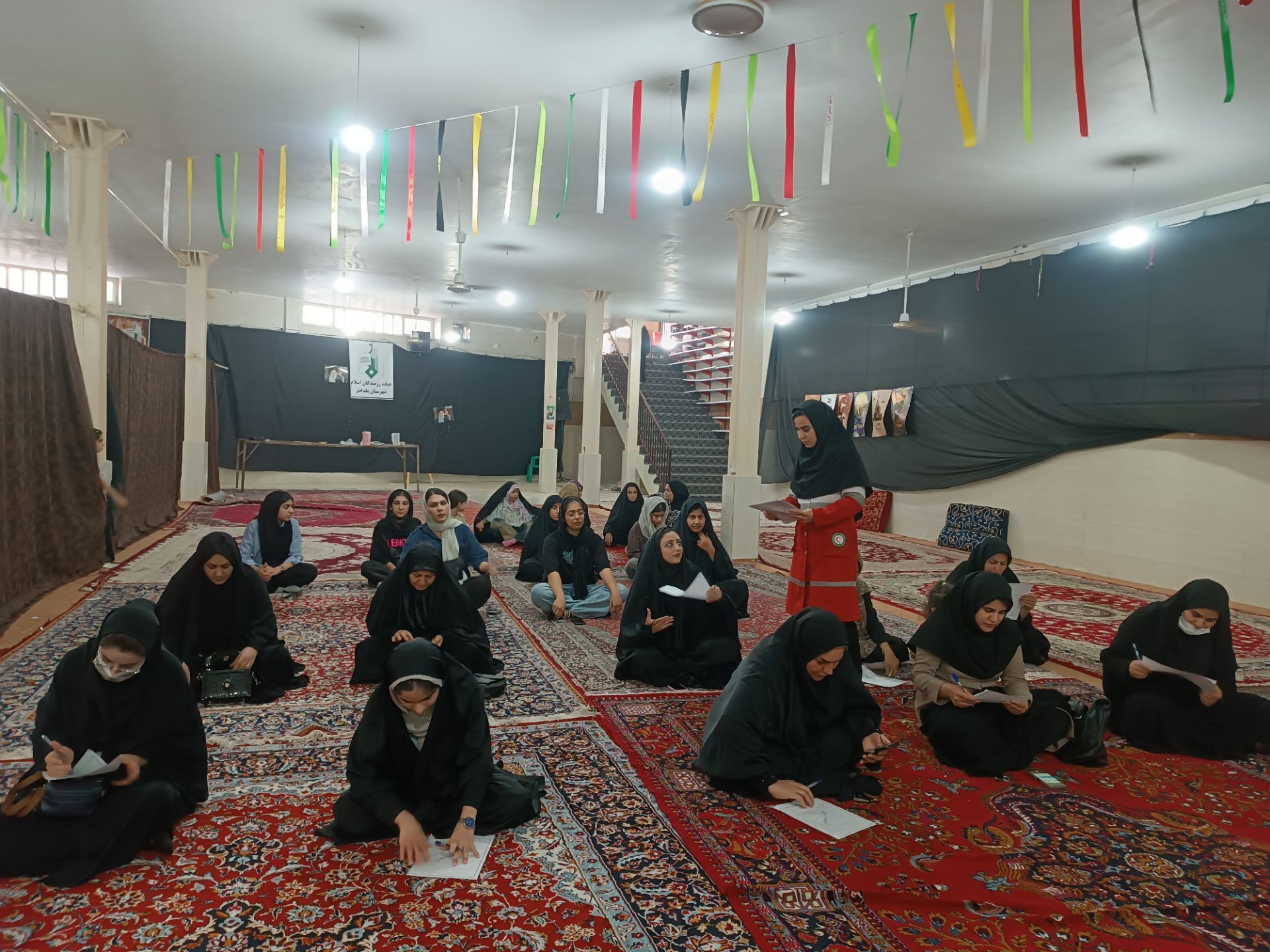 آزمون هلال‌ احمر در مسجد امیرالمؤمنین (ع)