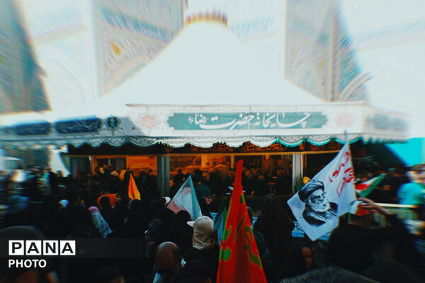 در آغوش خورشید هشتم؛ وداع حماسی با رهبر شهید در حریم امام مهربانی‌ها - 2