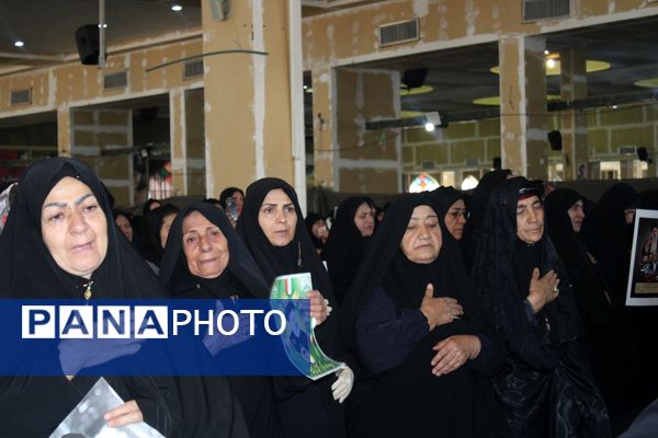 مراسم بزرگداشت شهادت سید‌الشهدا خدمت و شهدا همراه در خرم‌آباد