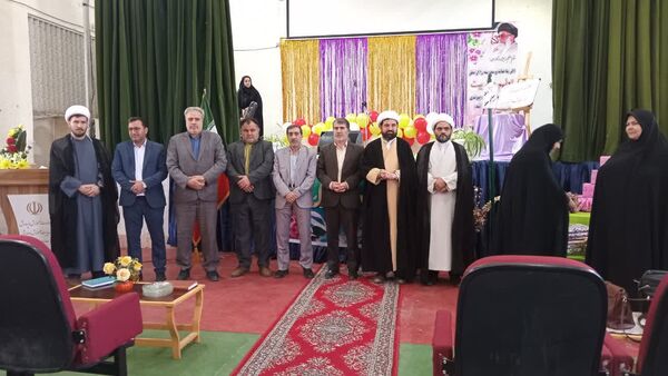 آیین نواختن زنگ معلم در دبیرستان نمونه دولتی فراهی فاروج همزمان با سراسر کشور