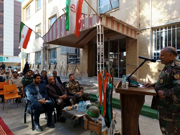 گرامیداشت هفته دفاع مقدس در اداره آموزش و پرورش ناحیه ۳ مشهد