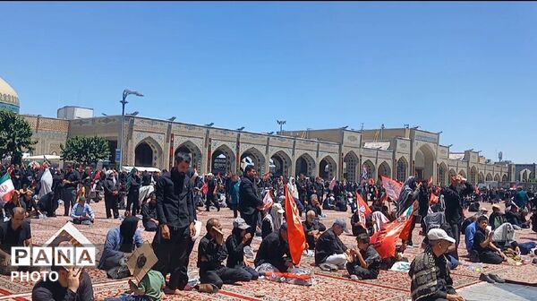 حماسه وفاداری در مشهد؛ حضور میلیونی مردم در بدرقه مقام معظم رهبری
