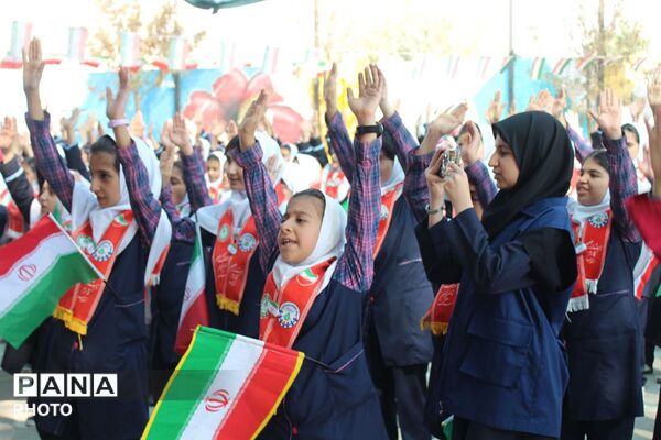 طنین(گام دوم انقلاب) در زنگ پیشتازان؛آغاز دوباره عهد نسل آینده با آرمان های انقلاب اسلامی