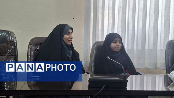 مراسم تقدیر از نقش آفرینان اختتامیه مسابقات قرآن استان مازندران