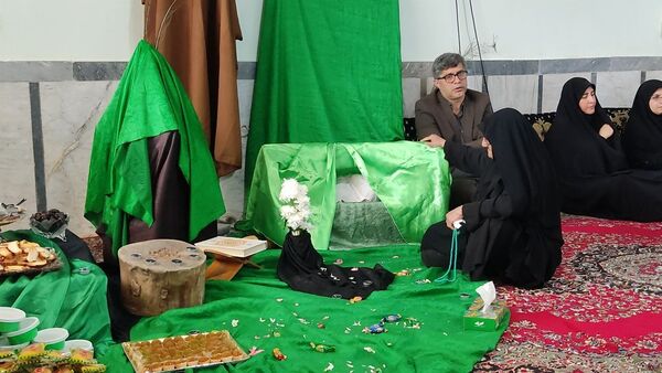 دبستان آوای مهر قائمشهر میزبان عزاداران حسینی شد