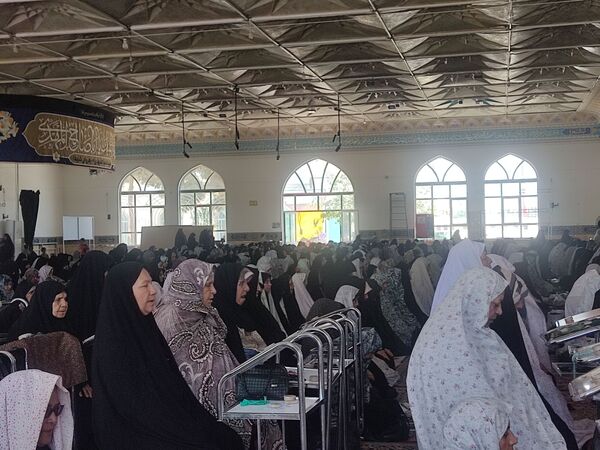 نماز عبادی سیاسی جمعه در کاشمر برگزار شد