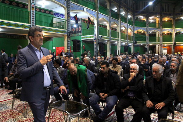 تجلیل از پیر غلامان حسینی در آیین نخل عاشقی ۲