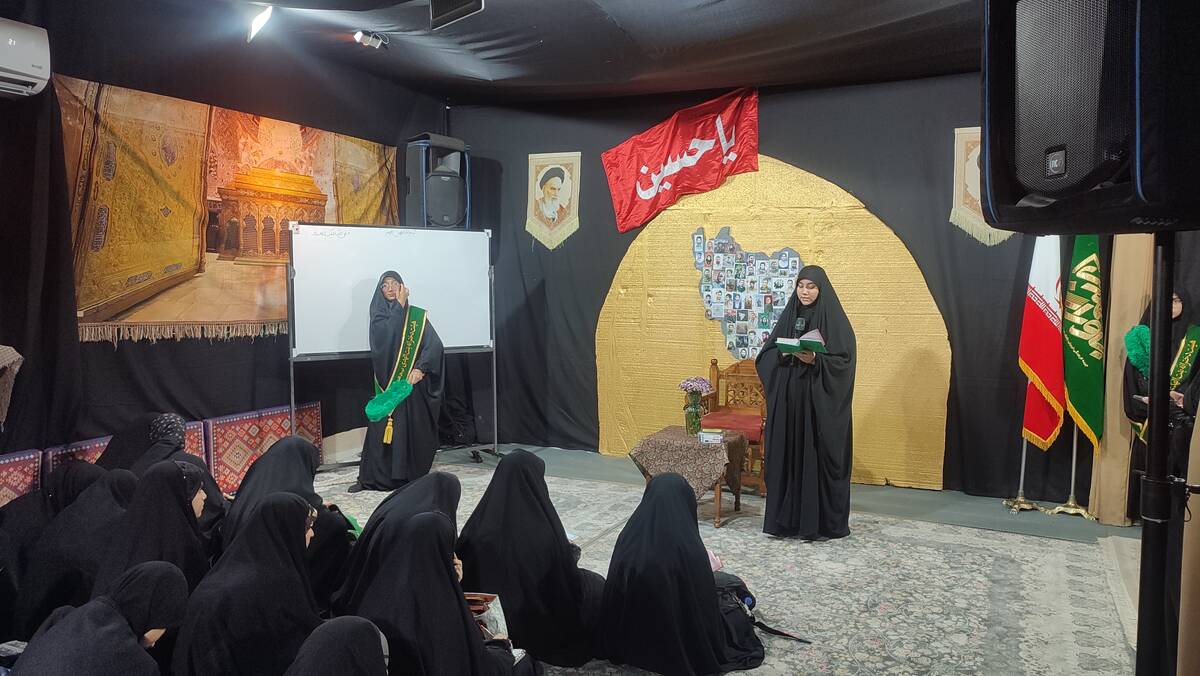 عزاداری نوجوانان بنت الهدی‌ در شب هشتم محرم