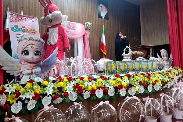 جشن تکلیف دانش آموزان دختر شهرستان ملارد