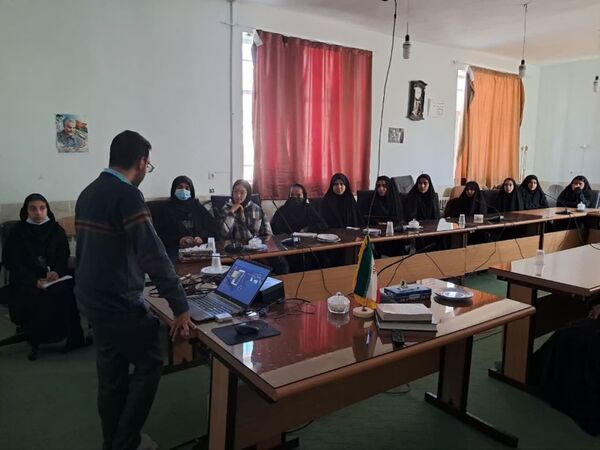 کلاس آموزش خبرنگاری برای دانش‌آموز خبرنگاران شهرستان نیر