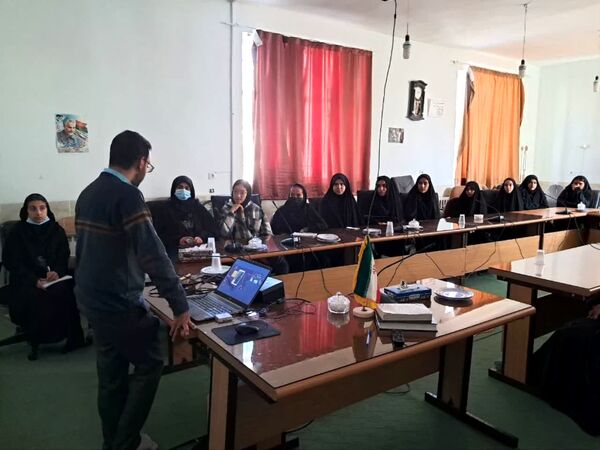 کلاس آموزش خبرنگاری برای دانش‌آموز خبرنگاران شهرستان نیر