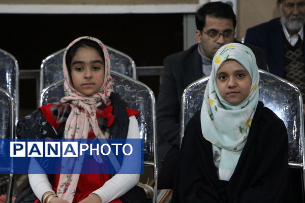 شب یلدا شاعرانه در خانه شعر و ادب شهرداری یزد