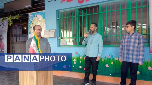 نواختن زنگ آغاز سال تحصیلی در مدرسه اندیشه شاهد منطقه ۱۶ 