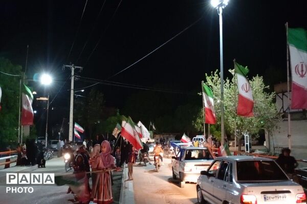 گذری بر رژه خودرویی در شهر دارالسادات بار نیشابور 