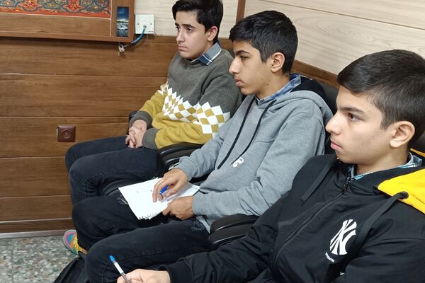 اولین نشست روسای شوراهای دانش‌آموزی پسران شهرستان شهریار