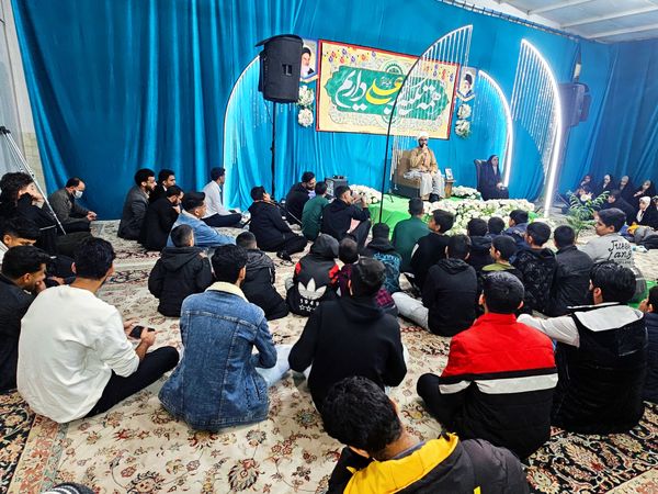 جشنی ماندگار در مهدیه عنبرآباد با طنین نام علی (ع)