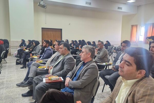 همایش فصلی مدیران مدارس فشافویه با تأکید بر قانون مداری، ارتقای کیفیت آموزشی و سلامت دانش آموزان 