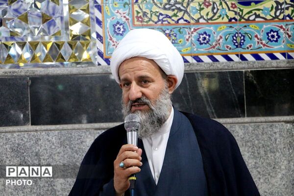 طنین بندگی در جشن تکلیف دانش‌آموزان دختر شهرستان قرچک