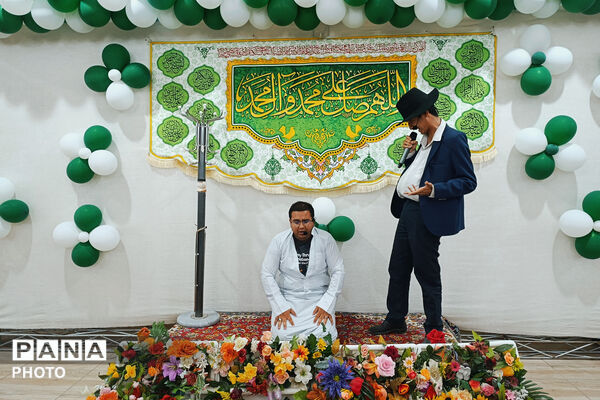 شبی از شادی و مهر در حسینیه مرکزی آباده