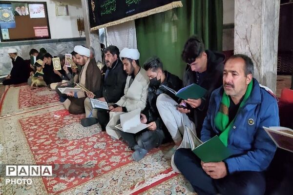 مراسم احیا و عزاداری شب اول قدر در شهر بار نیشابور  