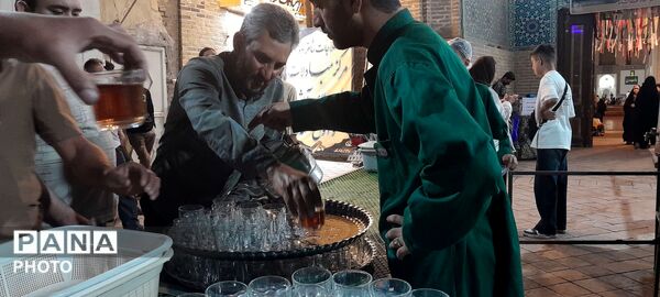 چایخانه حضرت زهرا در نود و هشتمین شب 